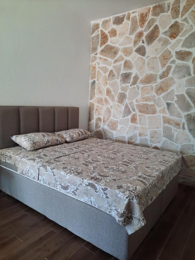 Apartments Kingfisher Virpazar Extérieur photo