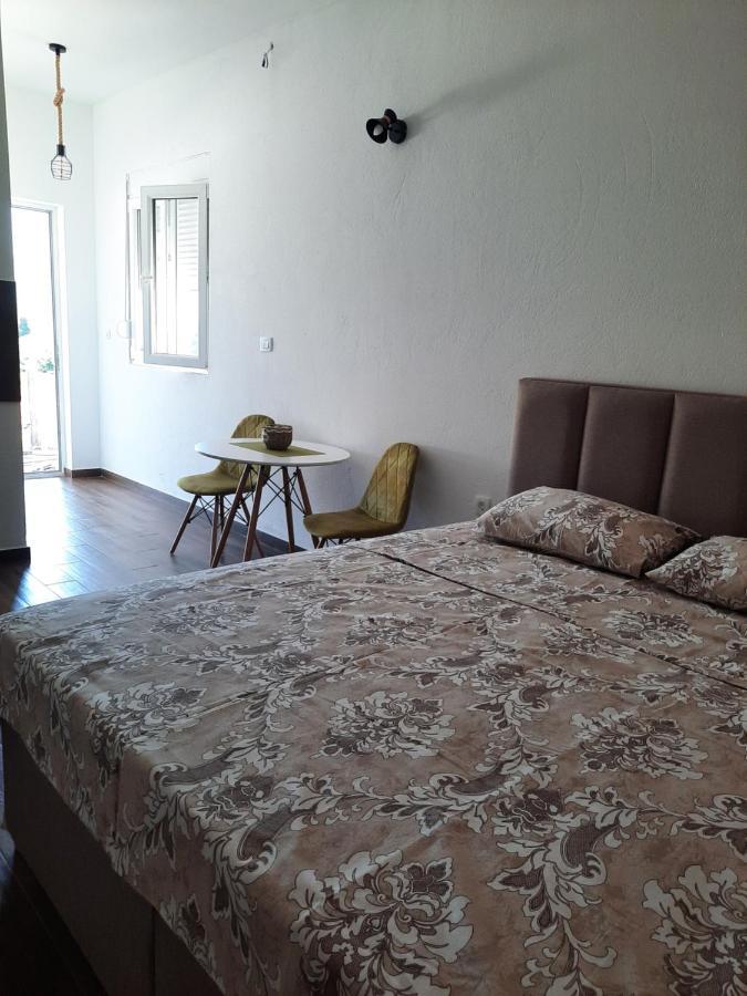 Apartments Kingfisher Virpazar Extérieur photo