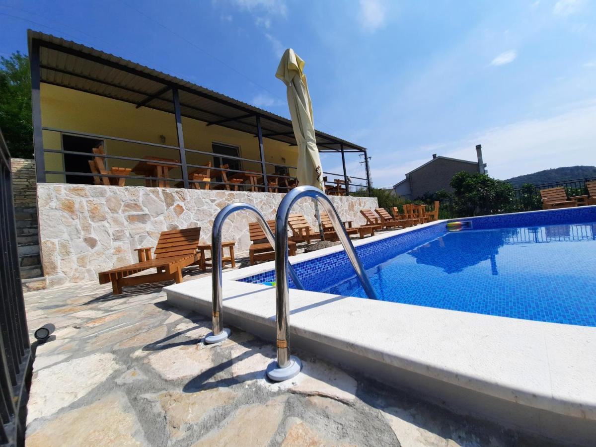 Apartments Kingfisher Virpazar Extérieur photo