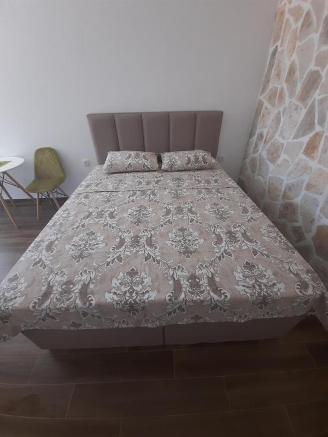 Apartments Kingfisher Virpazar Extérieur photo