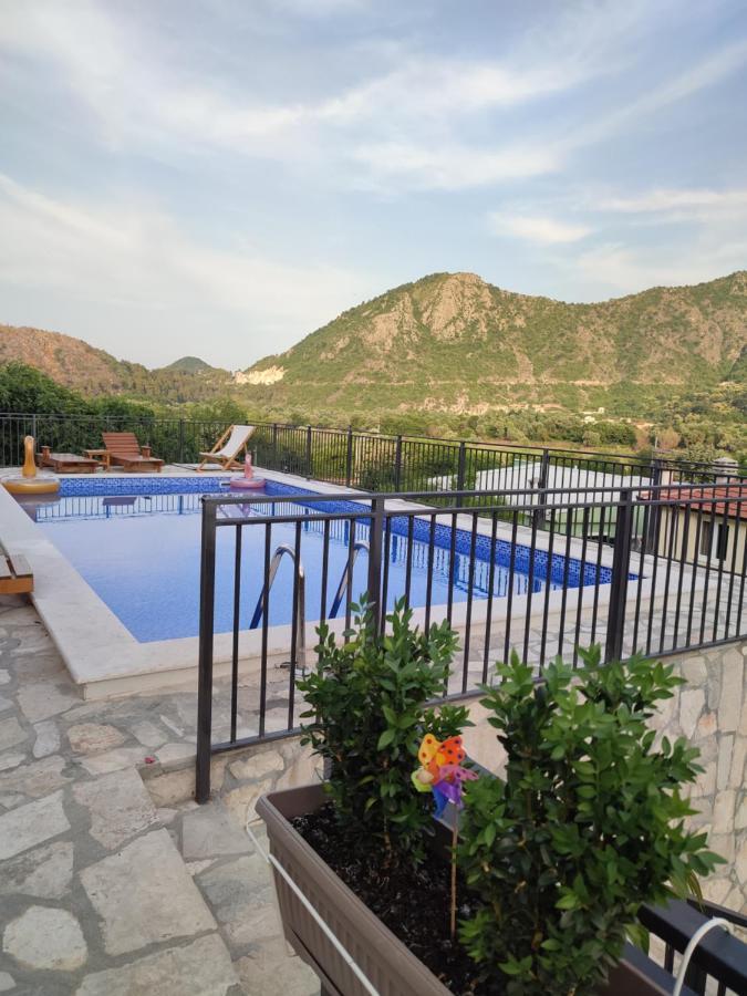 Apartments Kingfisher Virpazar Extérieur photo