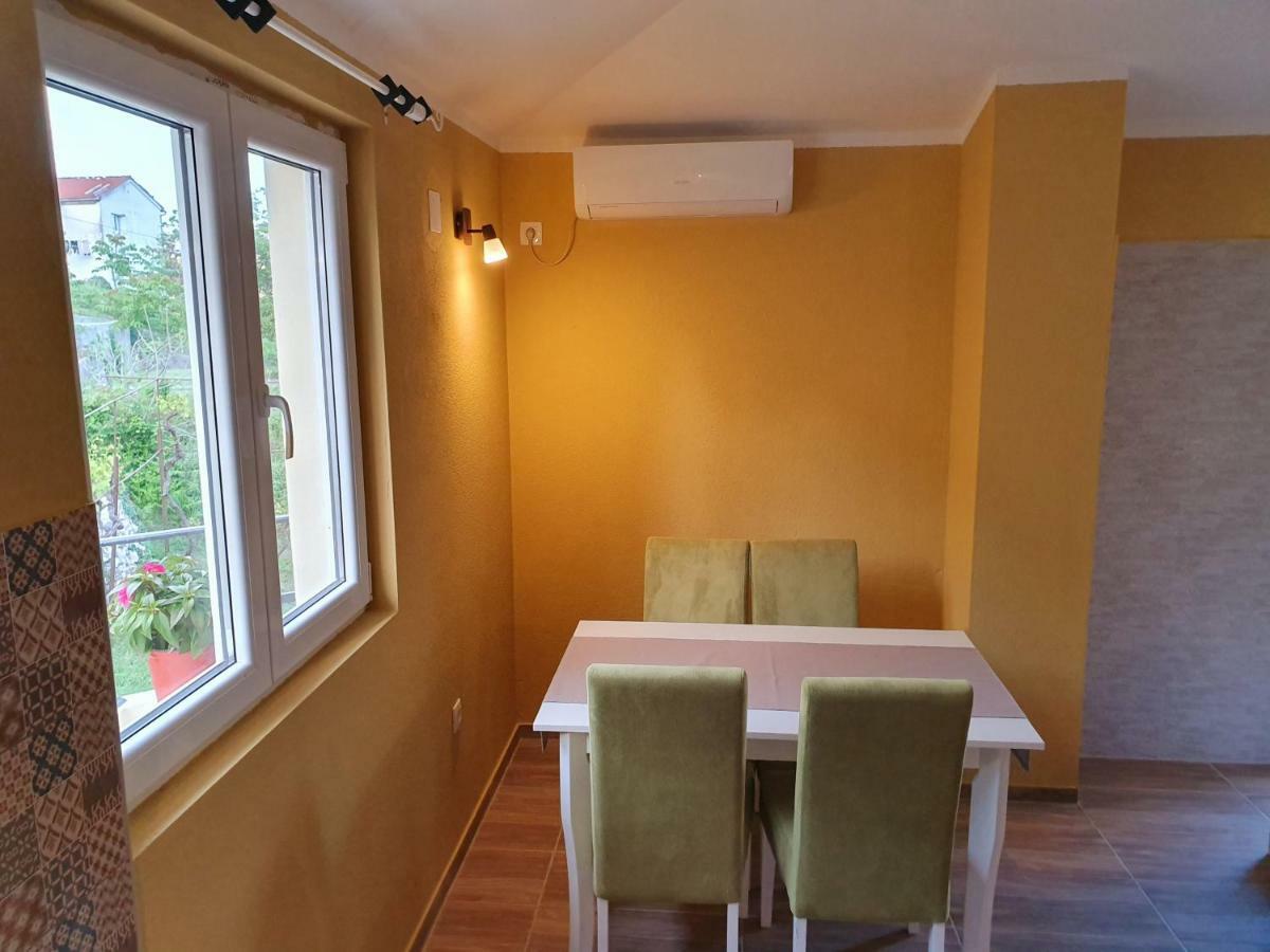 Apartments Kingfisher Virpazar Extérieur photo