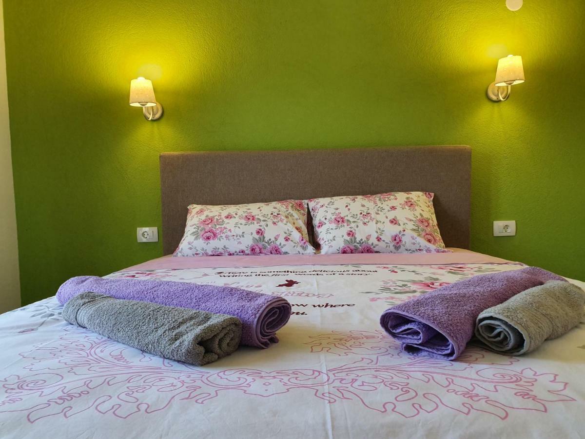 Apartments Kingfisher Virpazar Extérieur photo
