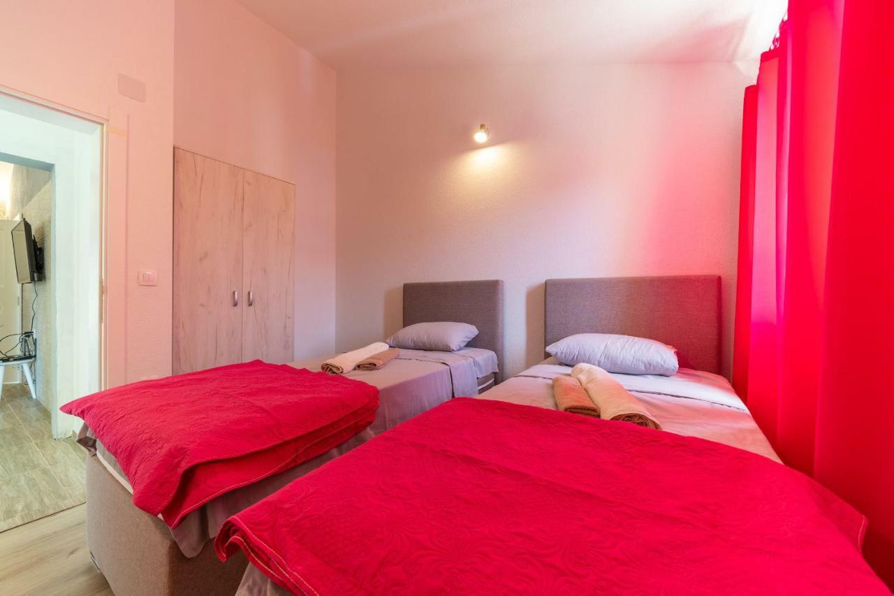 Apartments Kingfisher Virpazar Extérieur photo
